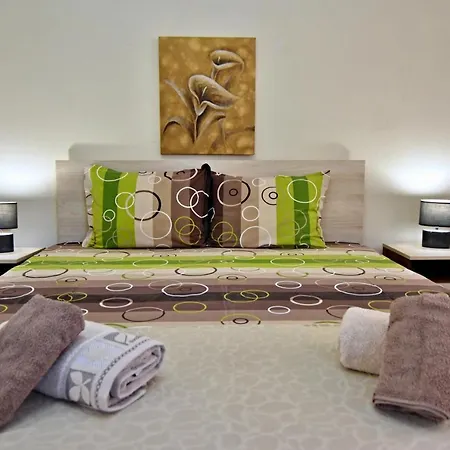 Къща За Гости Свесто Holiday home *